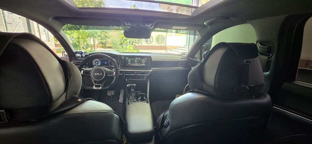 Kia K5 sotiladi GT line + — 5