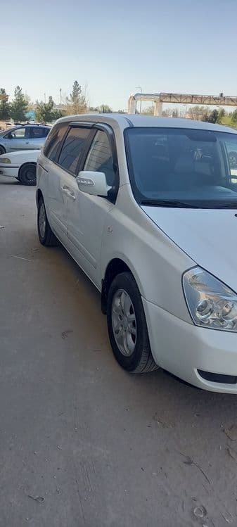 Киа Карнивал 2009йил — 4