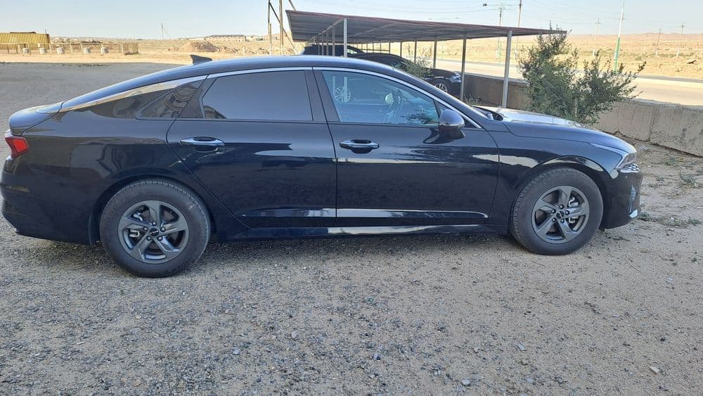 Sotiladi !!! Kia K5 — 3