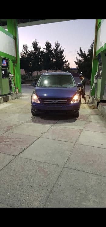 Kia Carnival, Кия Карнивал — 1