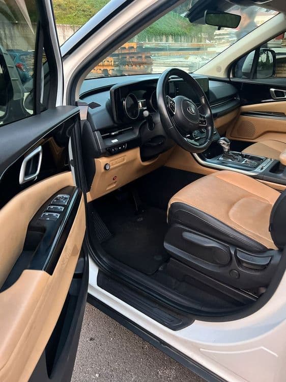 Kia carnival 2021 — 1
