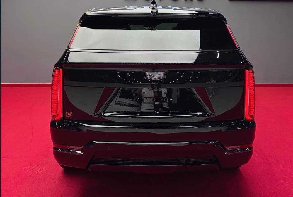 Cadillac Escalade Sport iq ev — 2