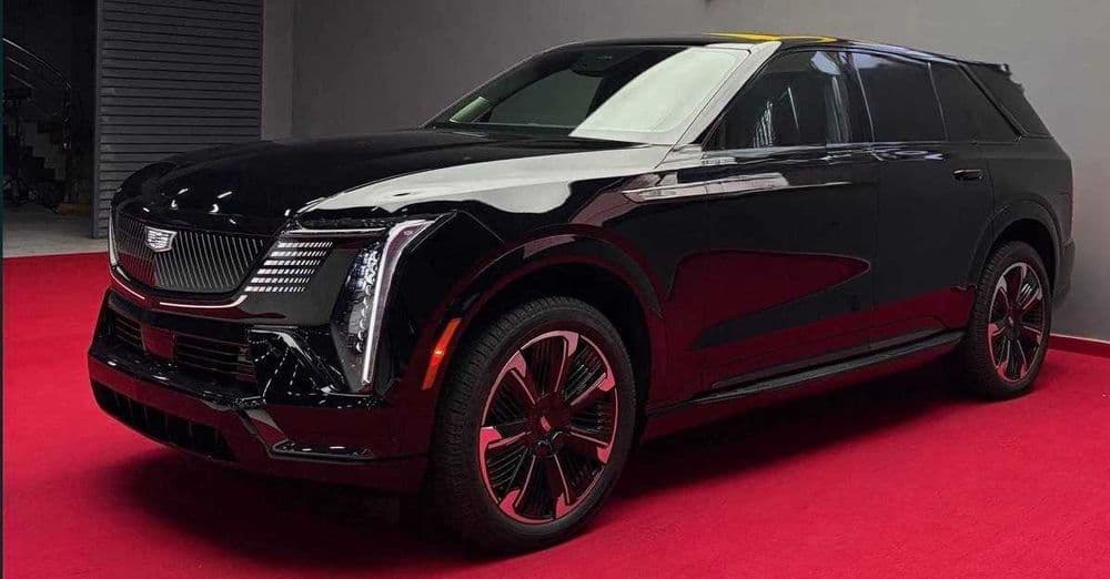 Cadillac Escalade Sport iq ev — 3