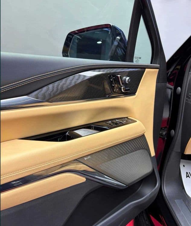 Cadillac Escalade Sport iq ev — 5