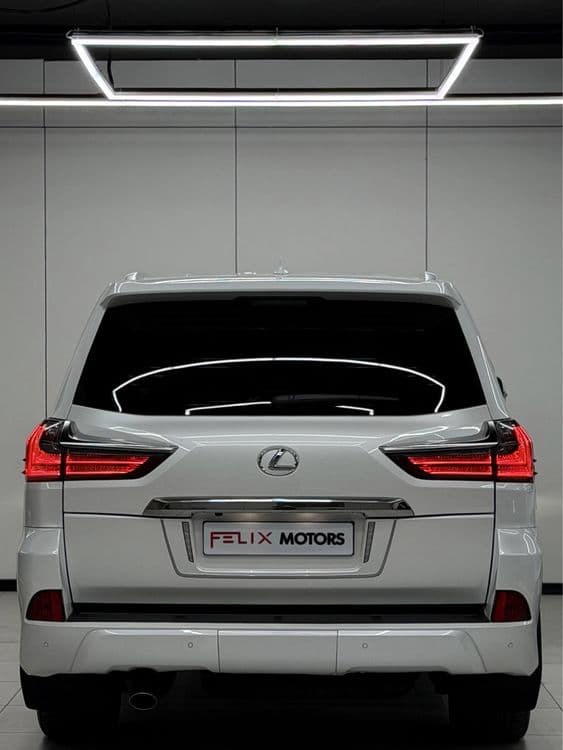 Lexus LX570 Super Sport — 4