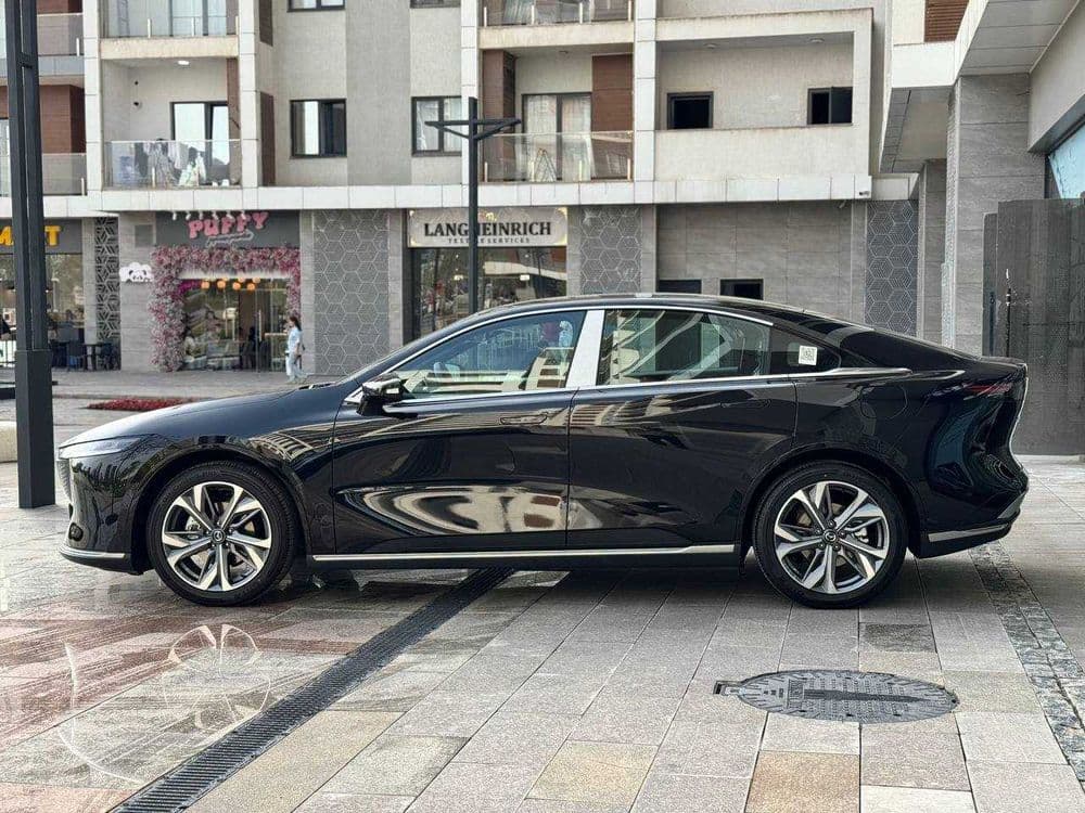 Mazda ez6 2025 гибрид — 6