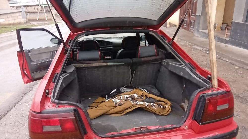 Mazda 626  год 1991 — 5