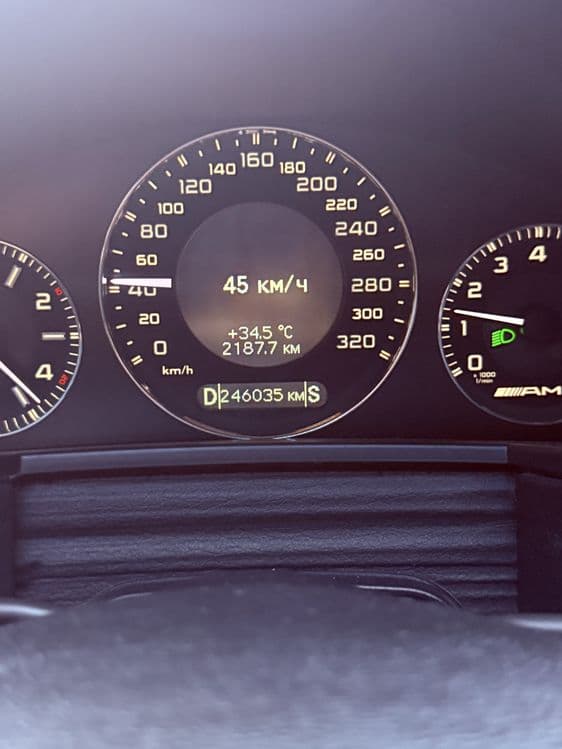 Mercedes W211 E63 AMG 2008 Yil — 4