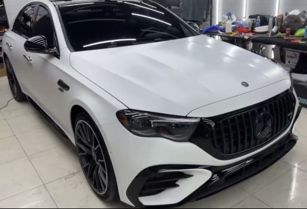 Mercedes- Benz E53 E performance — 1