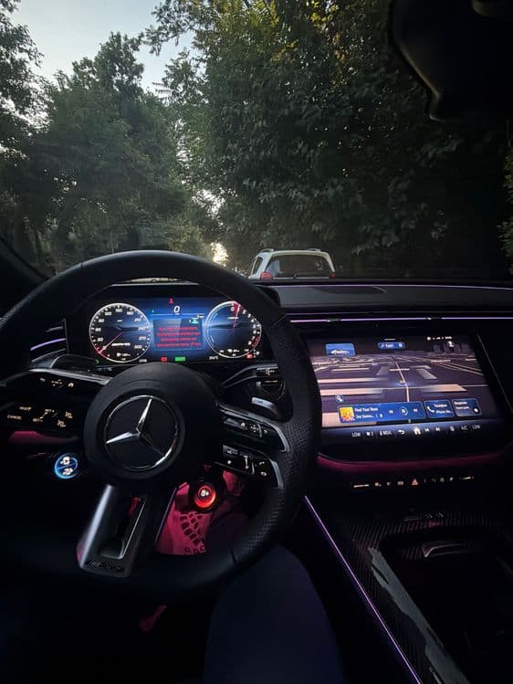 Mercedes- Benz E53 E performance — 5