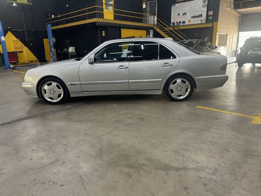 Mercedes- benz w210 — 3