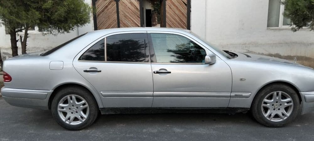 Mercedes w210 M111 автомат — 2