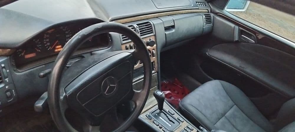 Mercedes w210 M111 автомат — 3