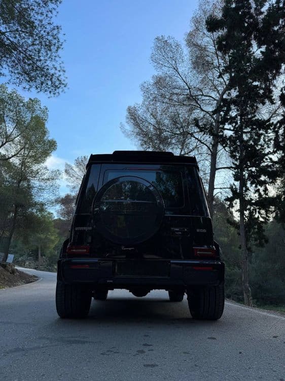 Mercedes Benz G63 AMG Brabus 900 Superblack 1 of 10 Limited — 7