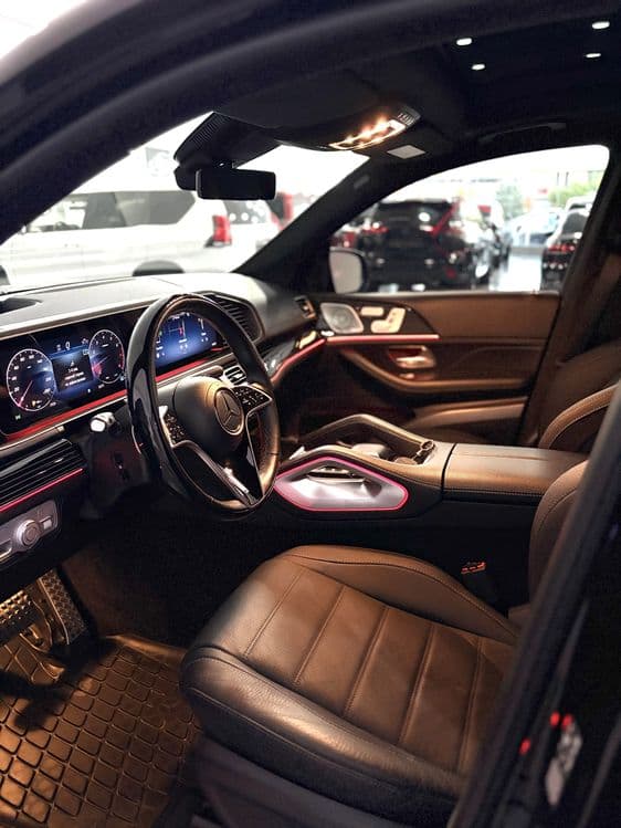 Mercedes-Benz GLS 450 4MATIC — 4