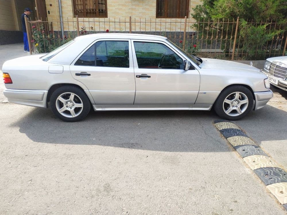 Продается Mercedes W 124 — 2