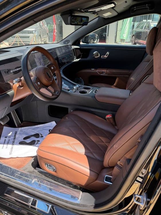Maextro S800 REEV Executive 3-моторный. Mercedes benz. O'rniga. — 7