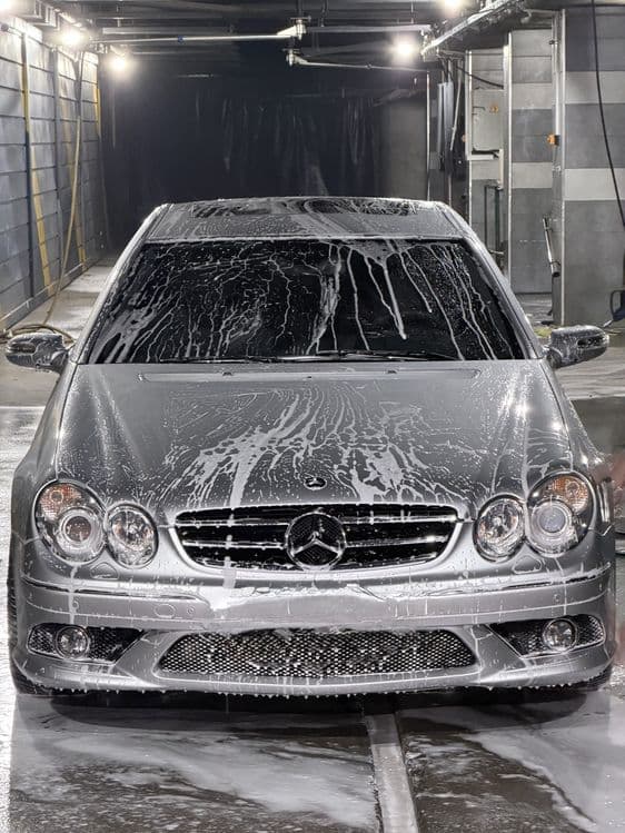 Mercedes Benz CLK 550 — 1