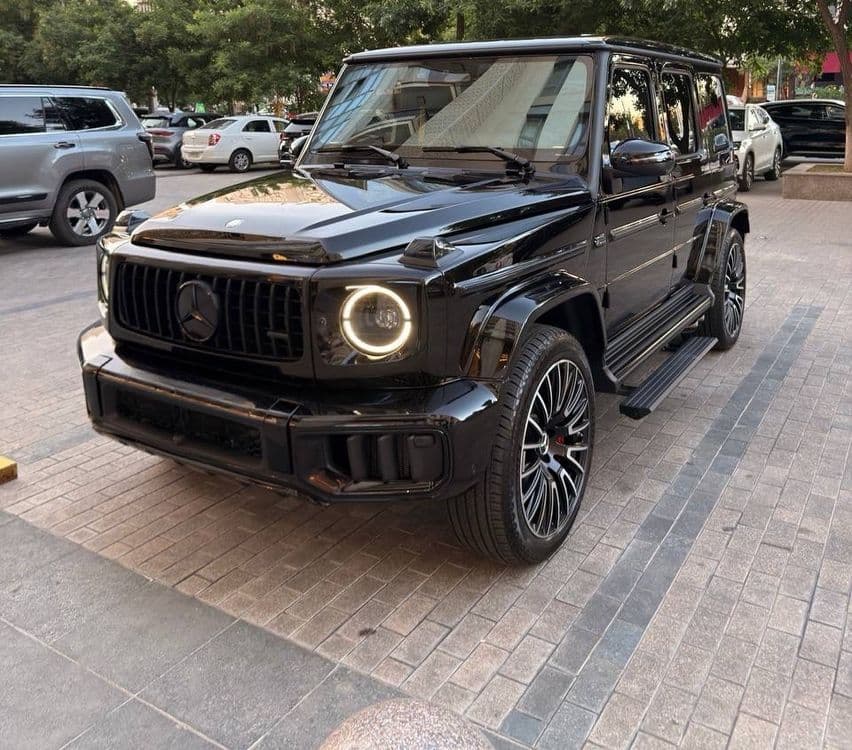 Mercedes-Bemz G63 Manufactur 2026 год — 3
