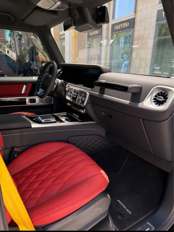 Mercedes-Bemz G63 Manufactur 2026 год — 4