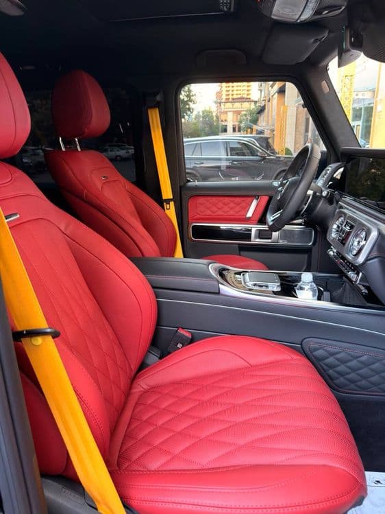 Mercedes-Bemz G63 Manufactur 2026 год — 6