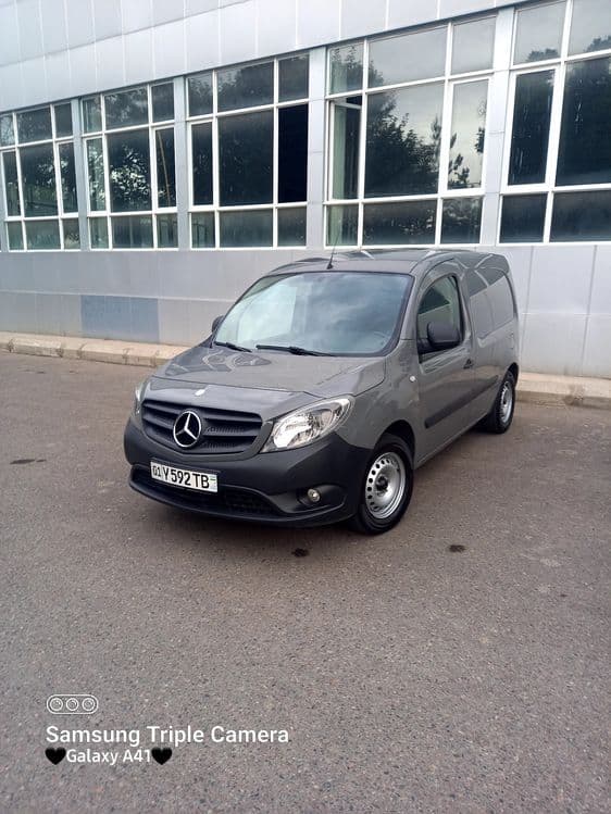 Mercedes citan furgon . — 6