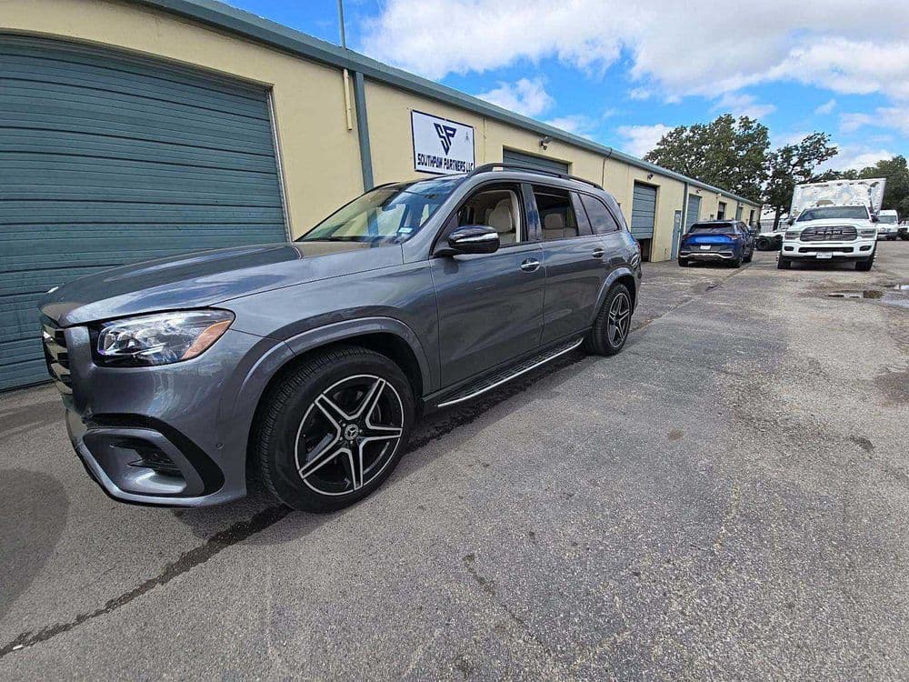 2025 Mercedes-Benz GLS 450 4MATIC — 1