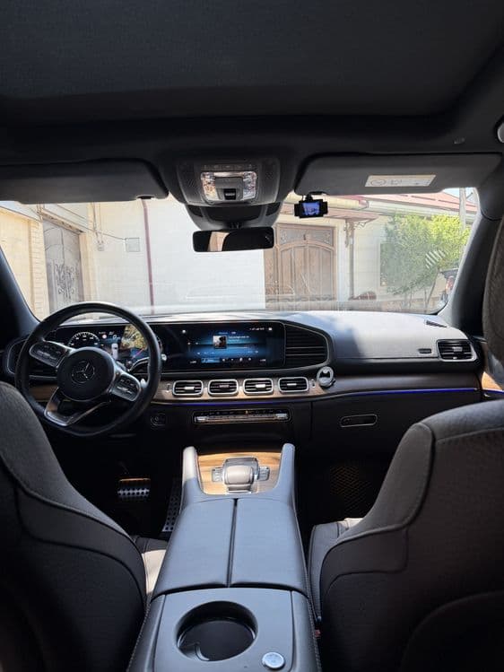 Mercedes Benz GLS 580 AMG — 8