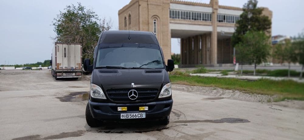 Спринтер пассажирский средний 2013 автомат мотор 651  енгил минивен — 1