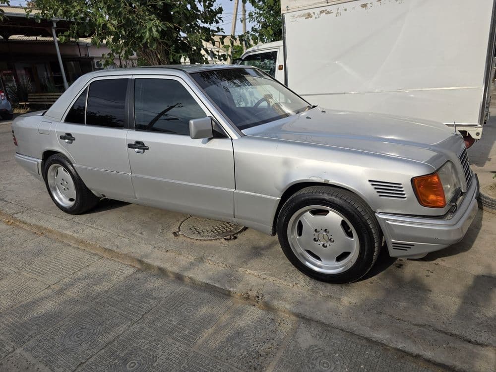 Mercedes Benz w124 — 1