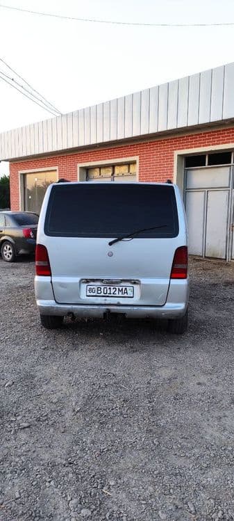 Mersedes bens vito — 6