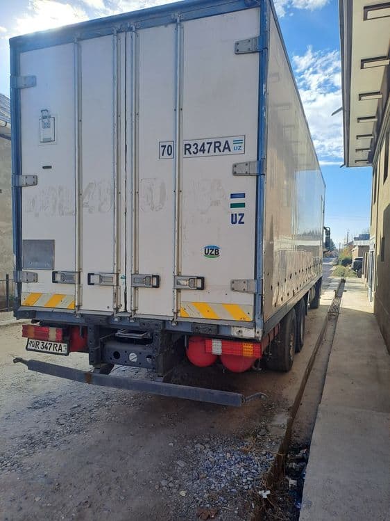 Mers akturs 2000 — 3