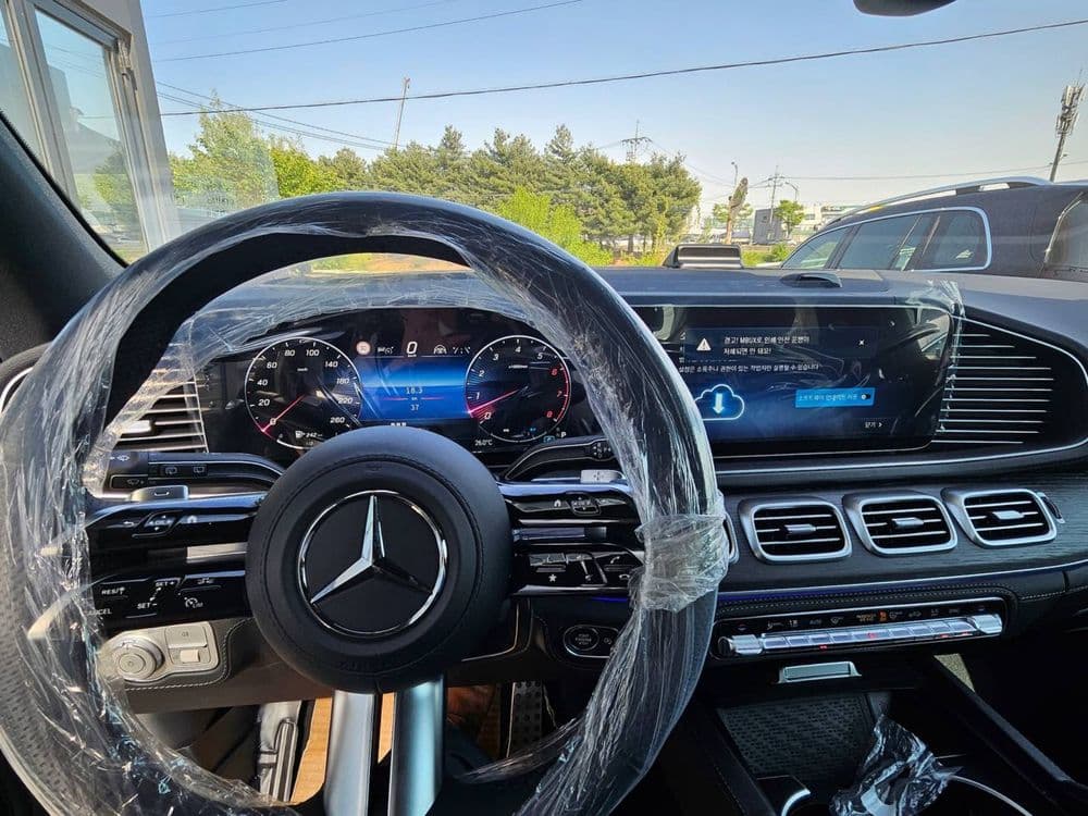 Mercedes-Benz 450 GLS 2026 — 5
