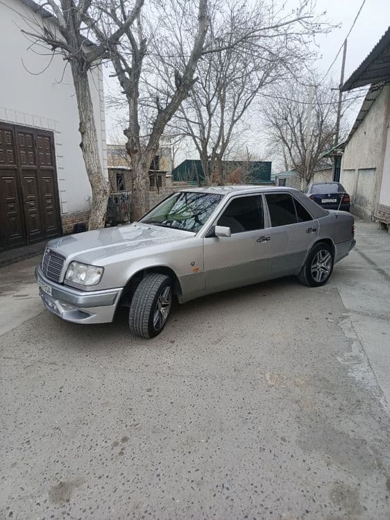 Mercedes-Benz 124 — 2