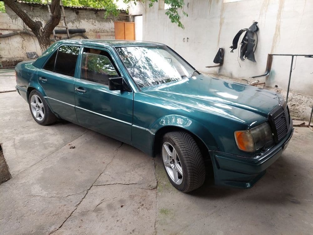 Prodam mers w124 — 2
