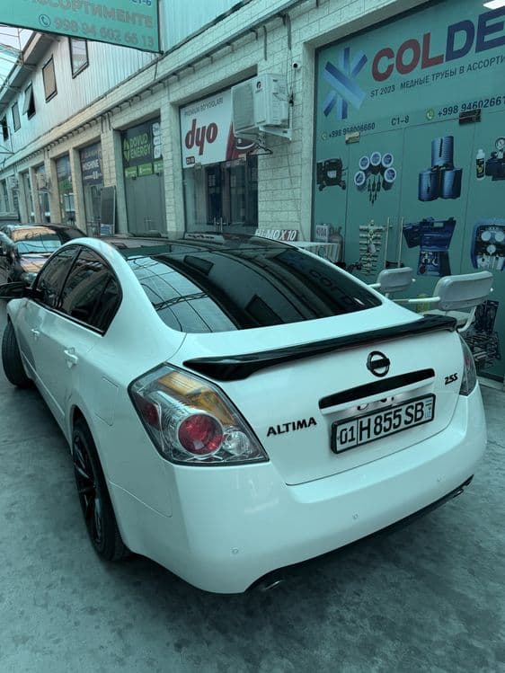 Nissan Altima 2.5 — 1
