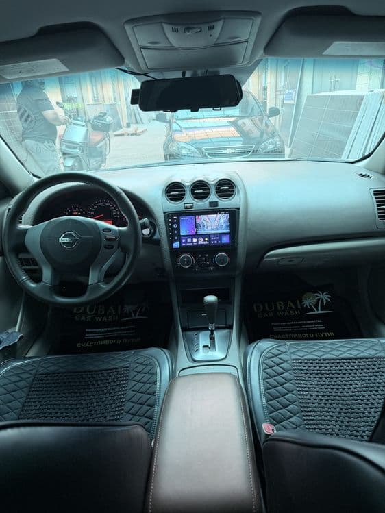 Nissan Altima 2.5 — 5