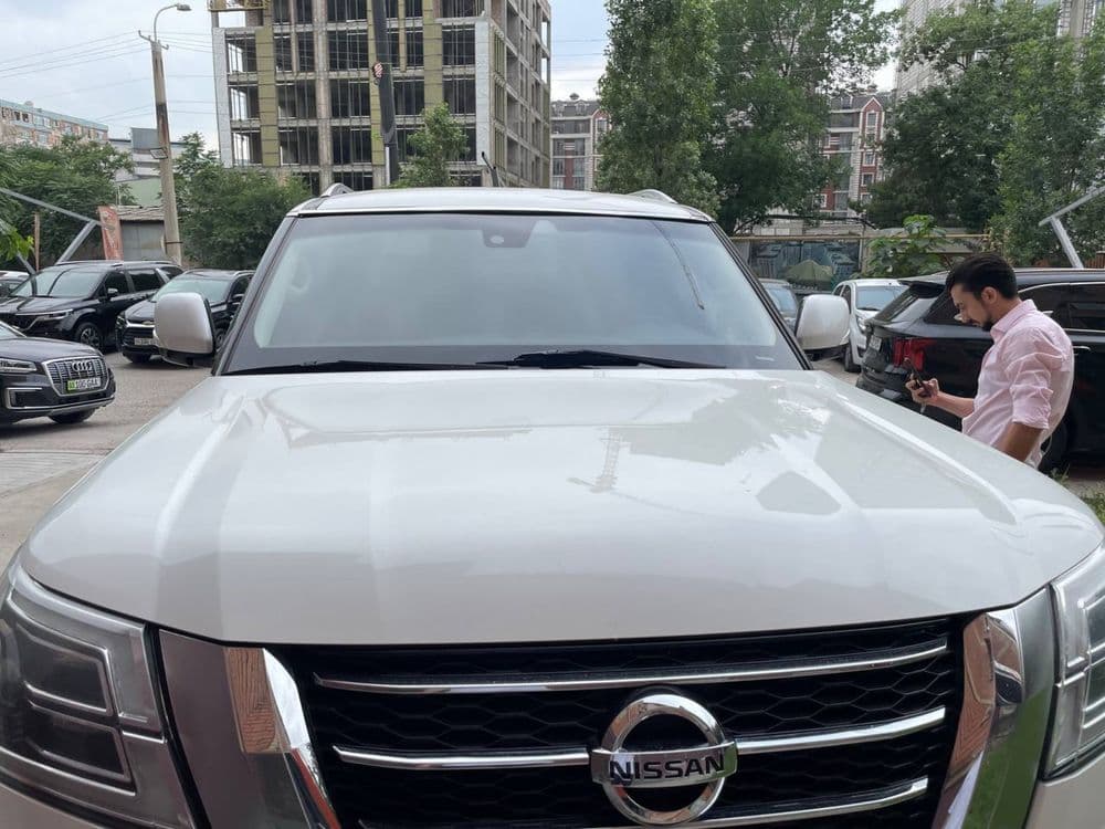 Nissan patrol titanium — 2