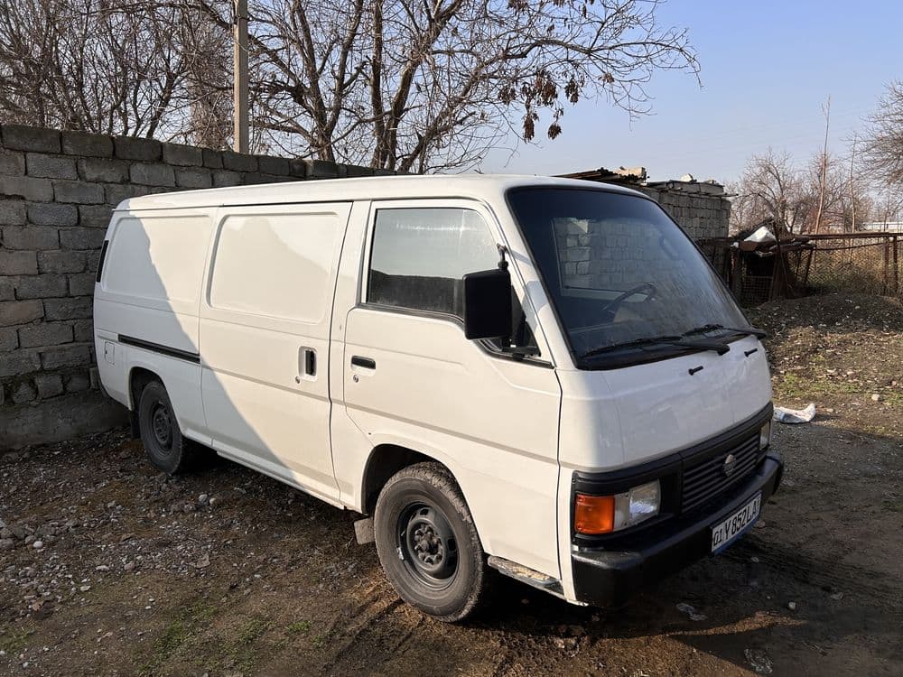 Ниссан Урван Фургон — 2