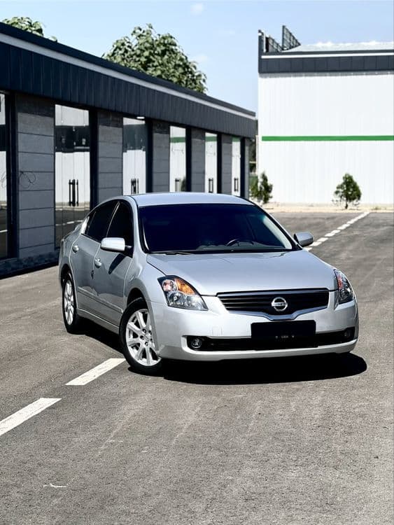 Nissan Altima Srochna sotiladi Metan gaz Gen bor naxtka — 1