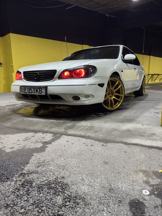 Продам Nissan Maxima a33 — 1