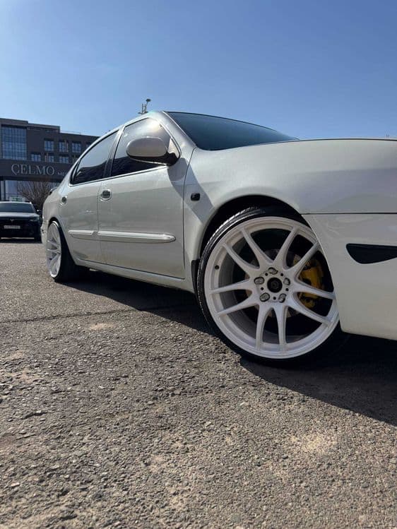 продаю Nissan maxima a33 — 2