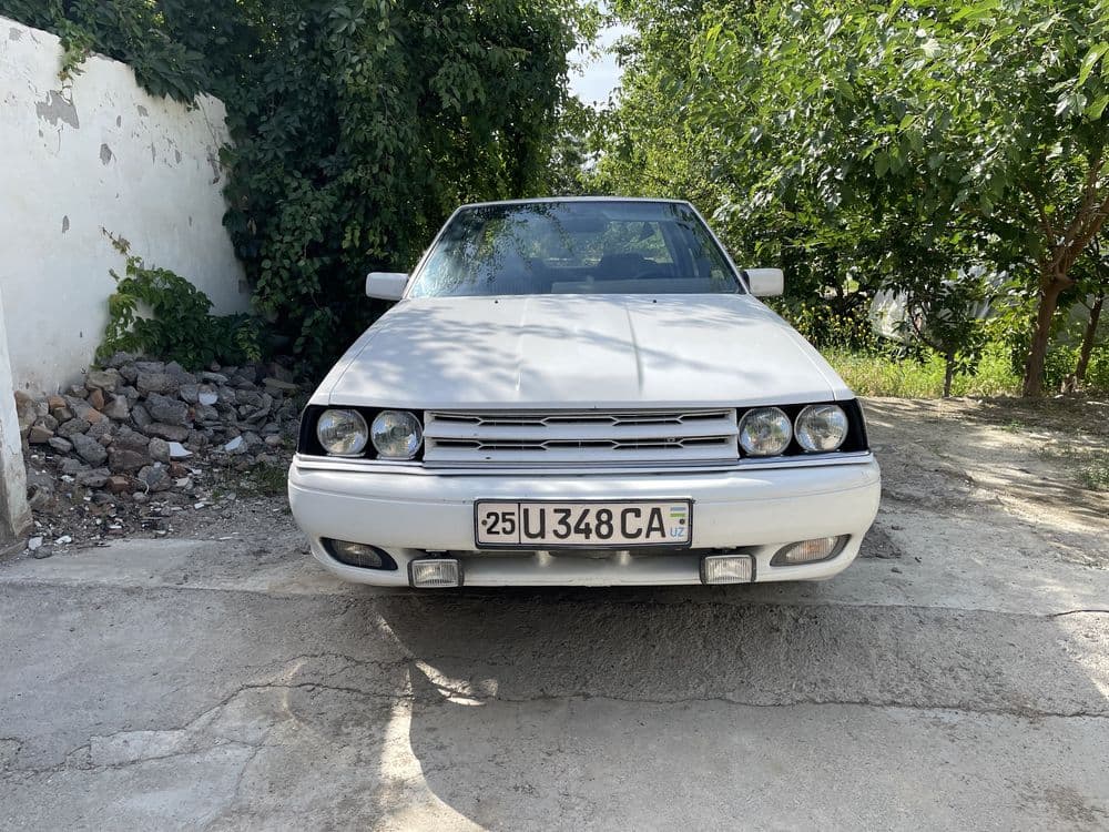 Nissan skyline 1987 — 2
