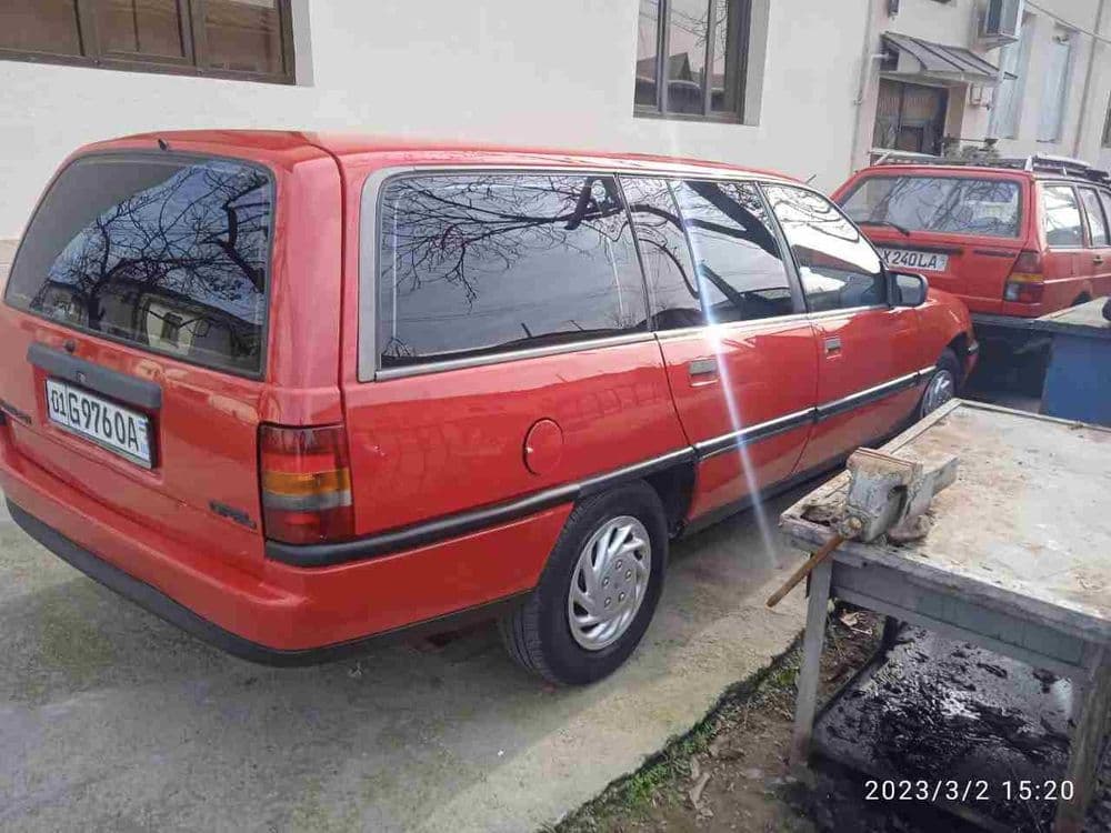 Opel omega, 1.8 l — 1