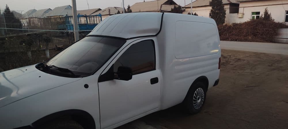 Opel Combo sotiladi — 3