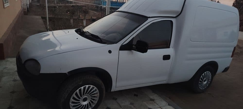 Opel Combo sotiladi — 4
