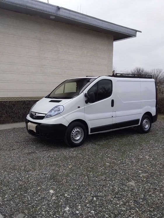 OPEL VIVARO микроавтобус сотилади — 5