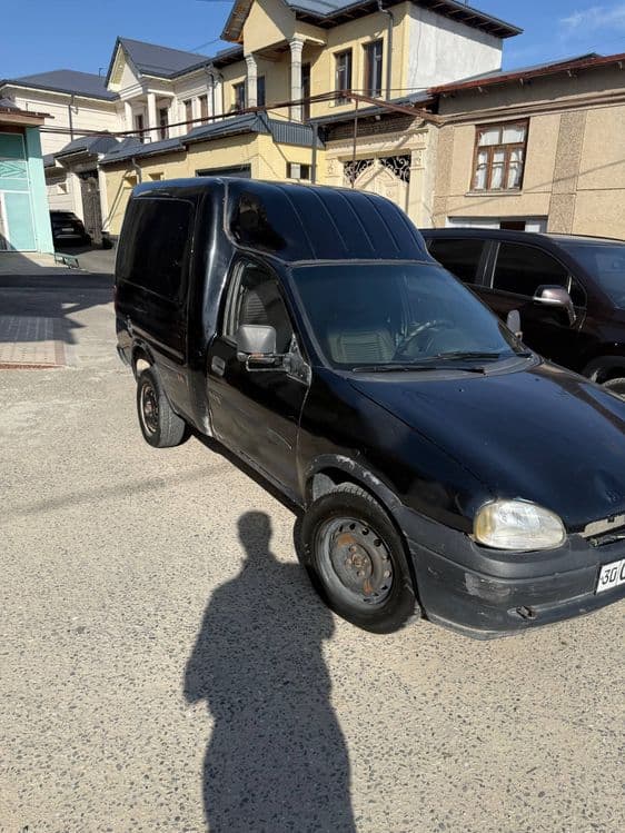 Opel combo van xolati idiyal ob xaydaysiz — 2