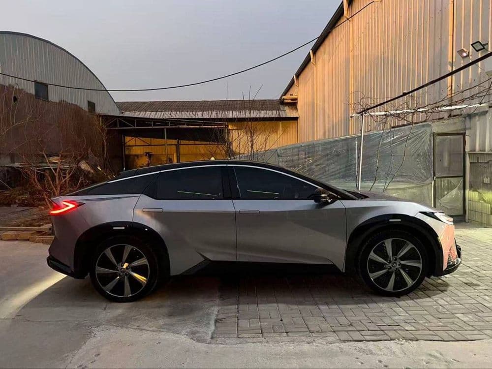 Toyota bz5 pro+ 550km 2025 йил — 2