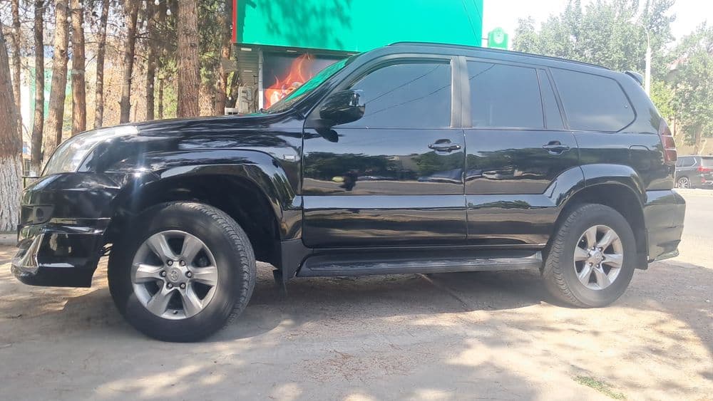 Land Cruiser Prado  GX — 2